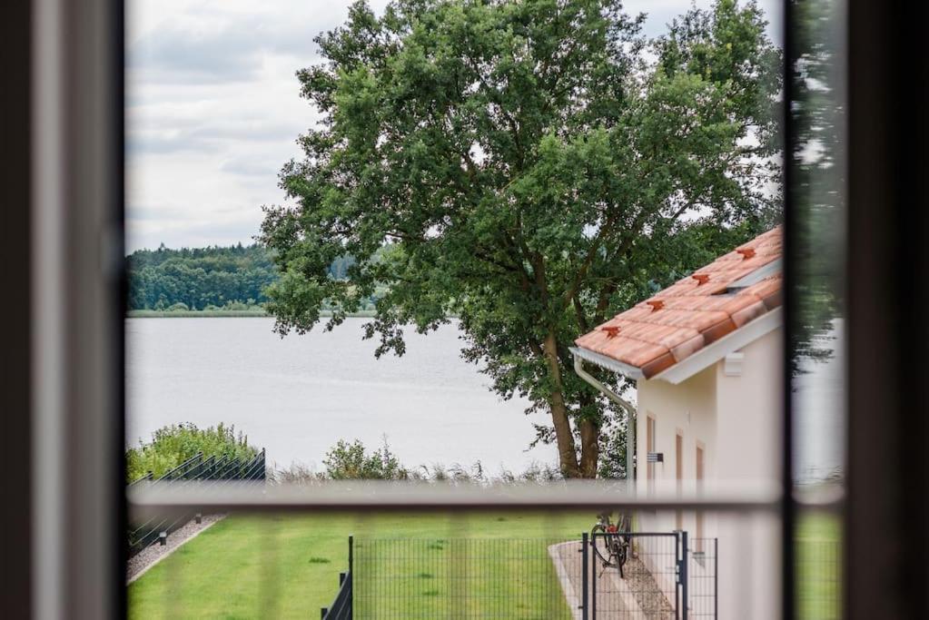 5 Sterne-Ferienhaus Eisvogel Am See Mit Sauna Und Kamin Krakow am See Exteriör bild