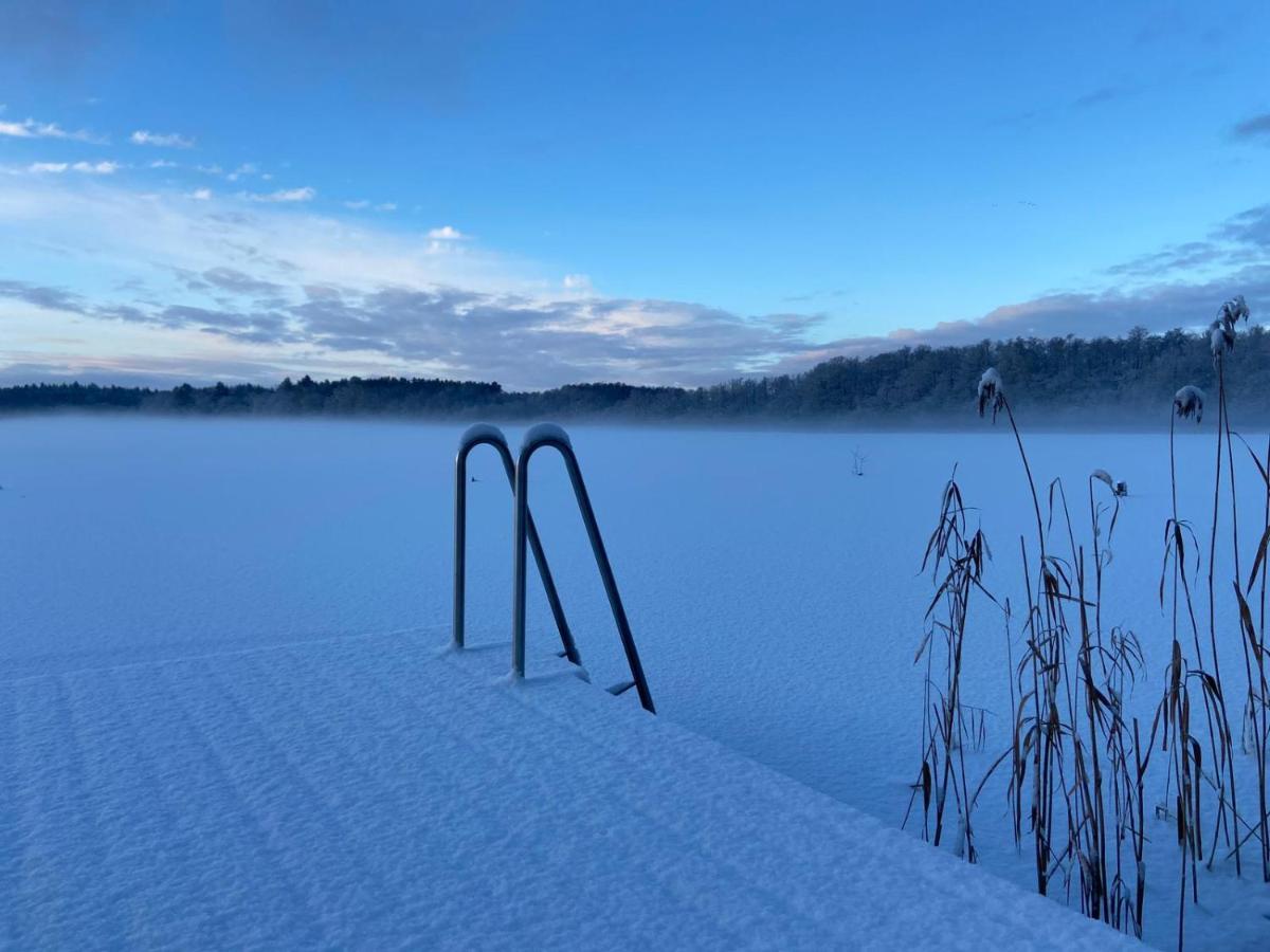 5 Sterne-Ferienhaus Eisvogel Am See Mit Sauna Und Kamin Krakow am See Exteriör bild