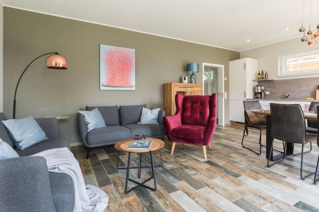 5 Sterne-Ferienhaus Eisvogel Am See Mit Sauna Und Kamin Krakow am See Exteriör bild